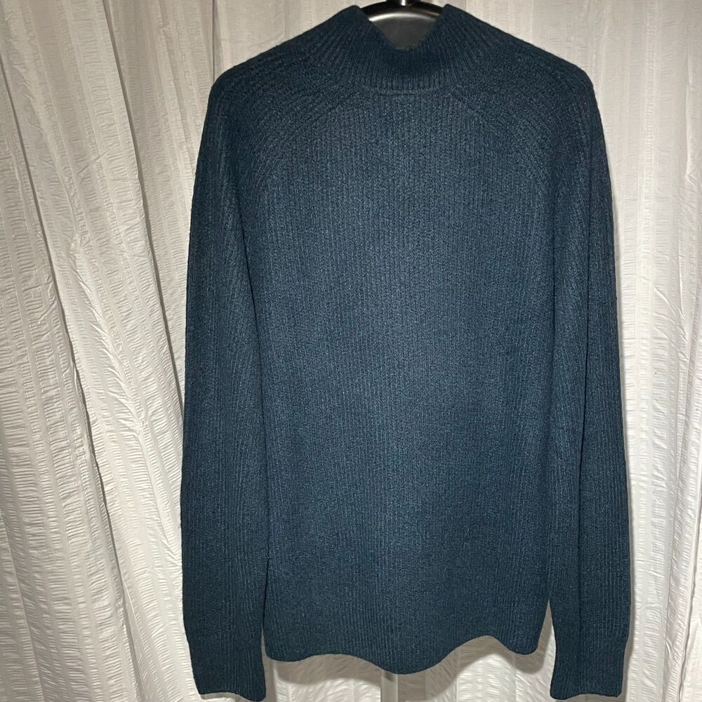 Uniqlo Mens M 3D Knit Seamless Souffle Yarn Mock Neck Sweater Blue NWT (a7-3)